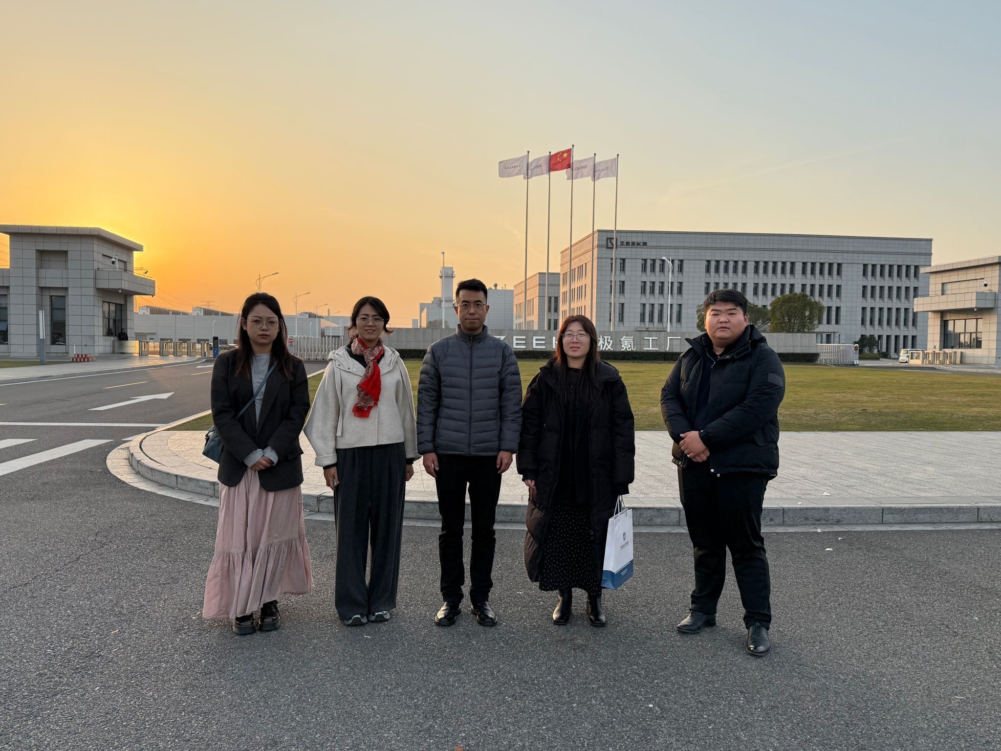 bat365在线中国登录入口赴浙江“拓企访友”：开辟就业新渠道，凝聚校友促发展