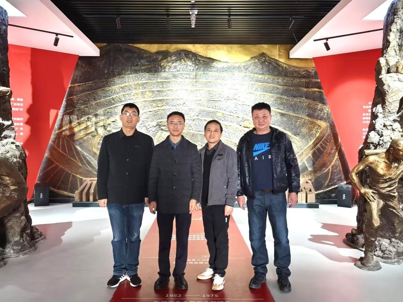 bat365在线中国登录入口“组团”跨省区访企拓岗促就业