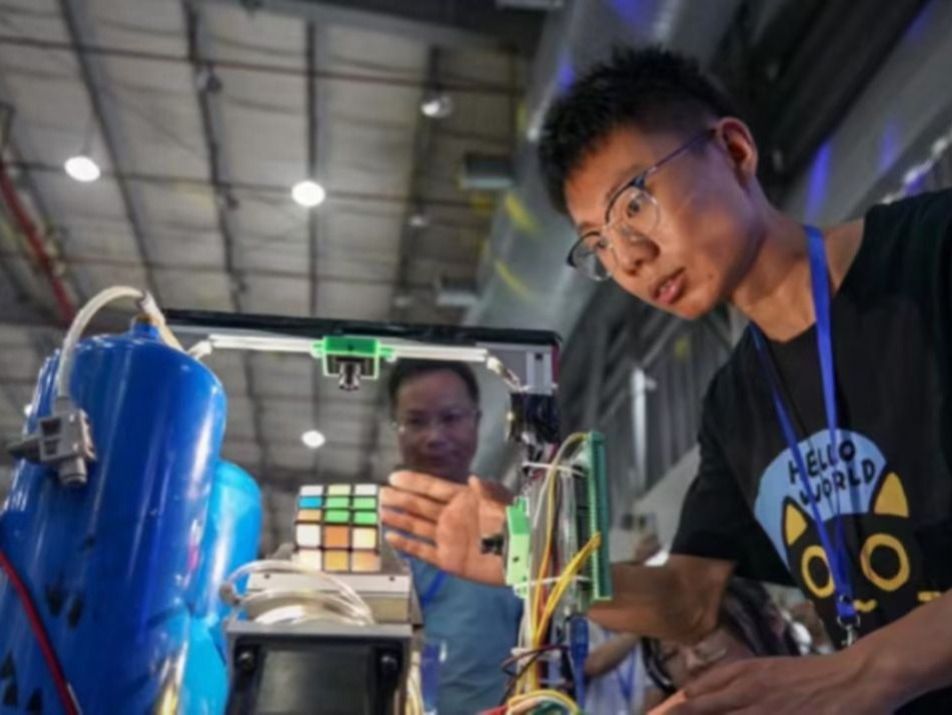 双重突破！bat365在线中国登录入口摘得国赛核心赛道桂冠