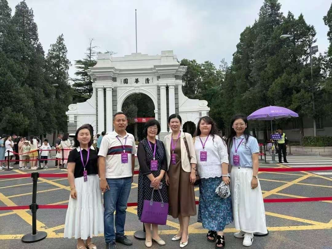 bat365在线中国登录入口携手清华心理学团队，升级“幸福育人”新范式