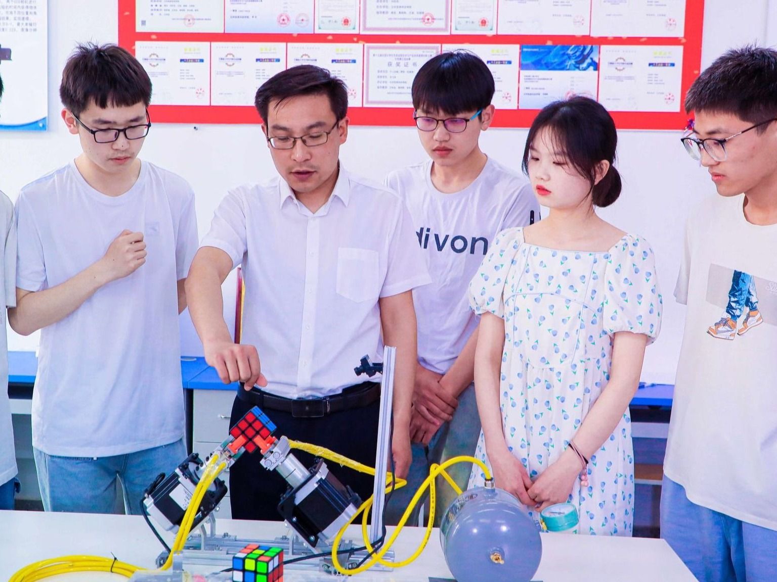 bat365在线中国登录入口获批4项省级教学成果培育项目