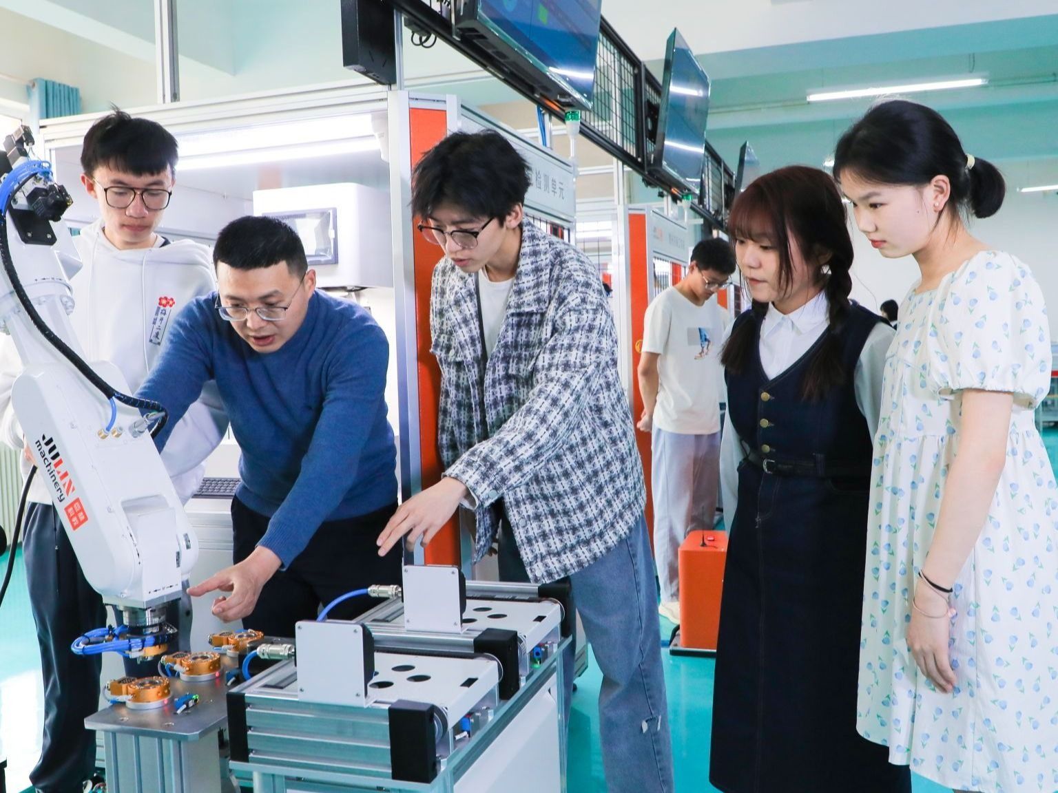 入选省级优秀基层教学组织，bat365在线中国登录入口为提高人才培养质量筑牢基础！