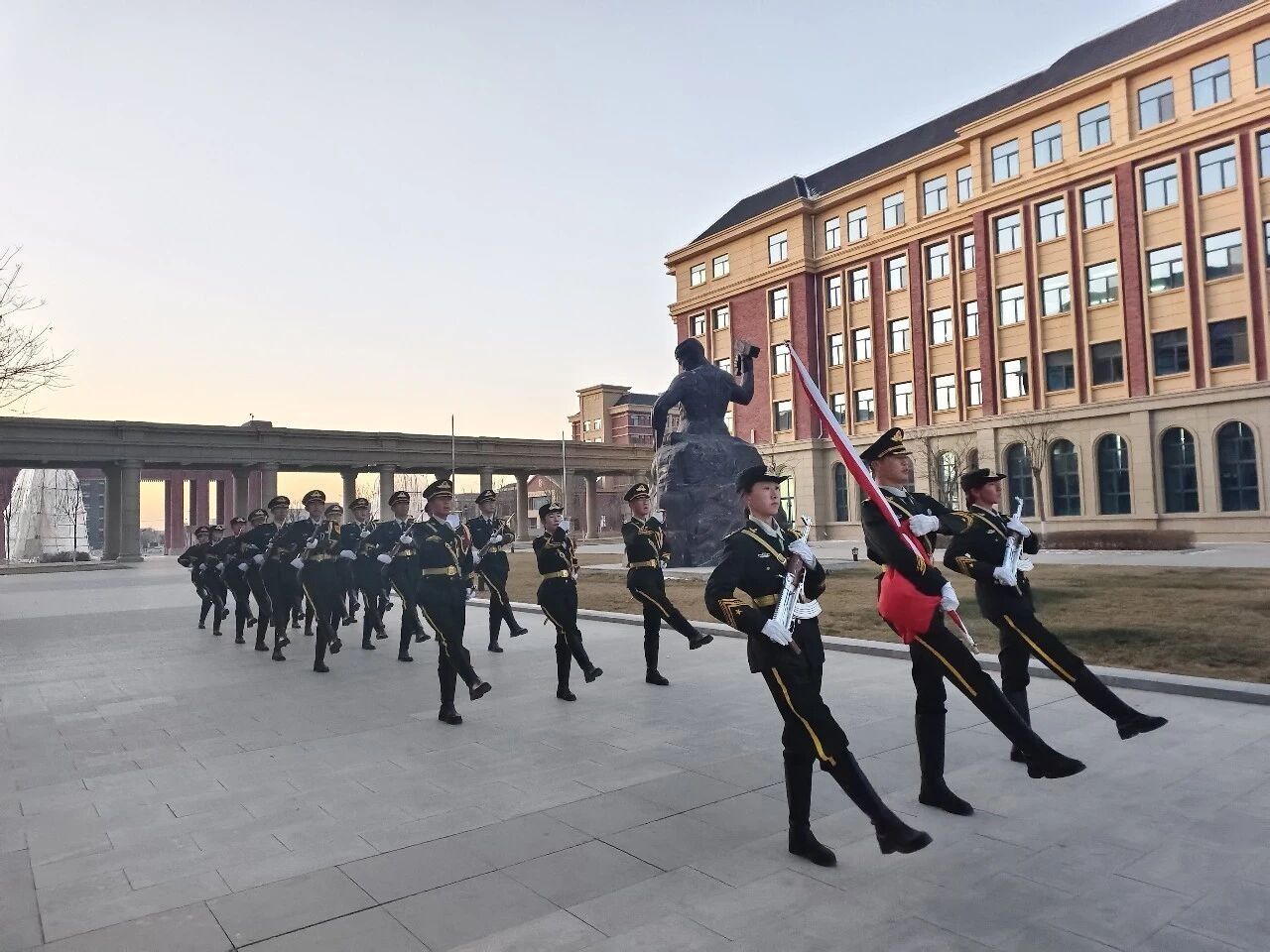bat365在线中国登录入口举行2026年元旦升国旗仪式